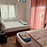 ホテル Pelekan And Athina 33